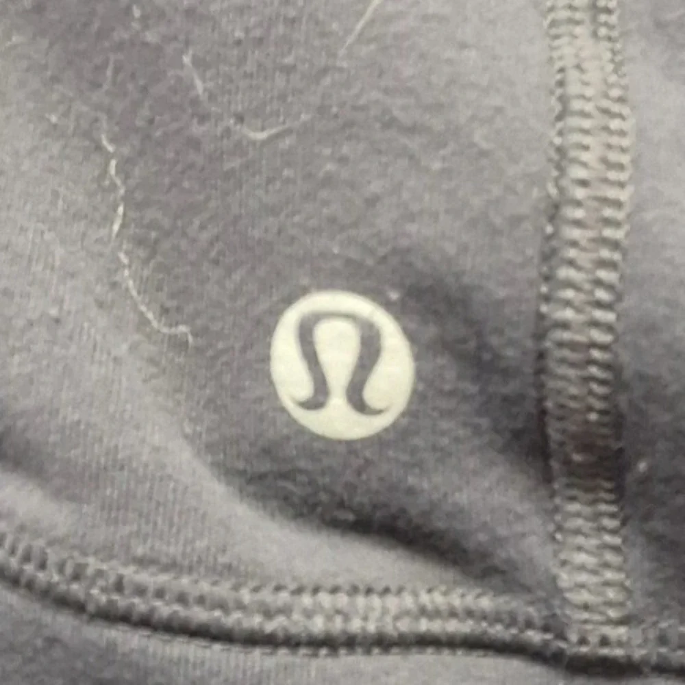Lululemon Women's Gray Hooded Full Zip Jacket sz 4 Logo Zip Pockets Athletic